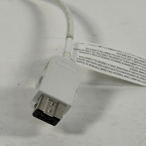 Nintendo Wii Nunchuk Controller White Wired Video Game Console Accessory - Picture 7 of 7